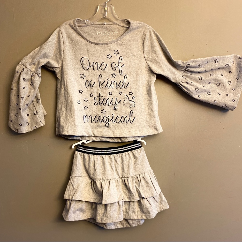 EUC 2 piece set size 7